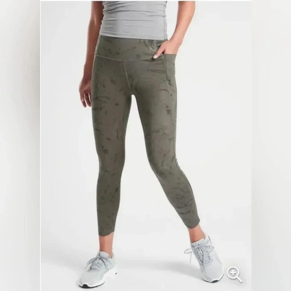 Athleta Velocity Stash Pocket Marble Gray Printed‎ 7/8 Tight Size XS